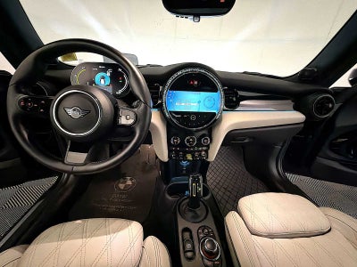 2024 MINI Hardtop 2 Door Cooper SE FWD
