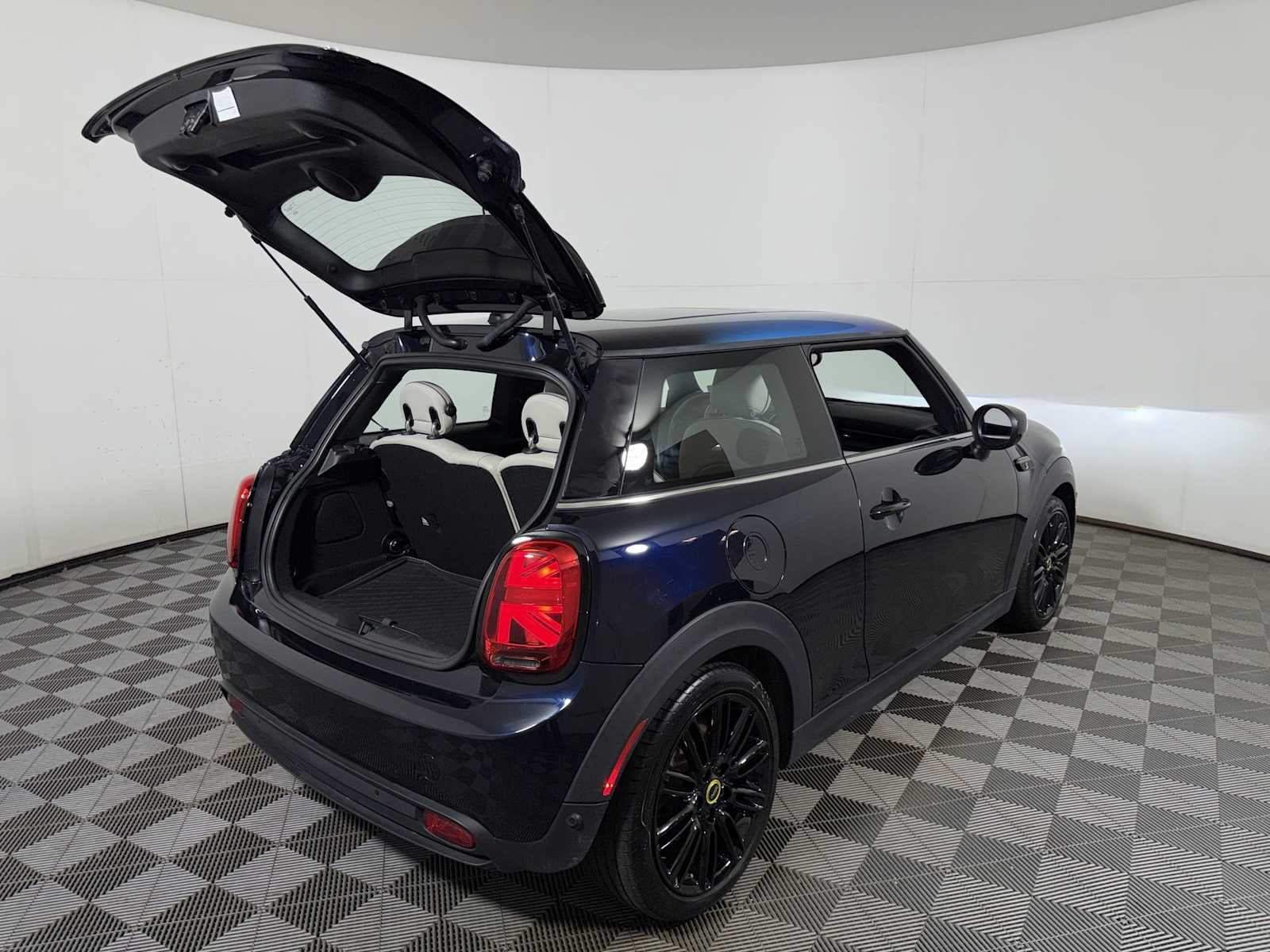 2024 MINI Hardtop 2 Door Cooper SE FWD