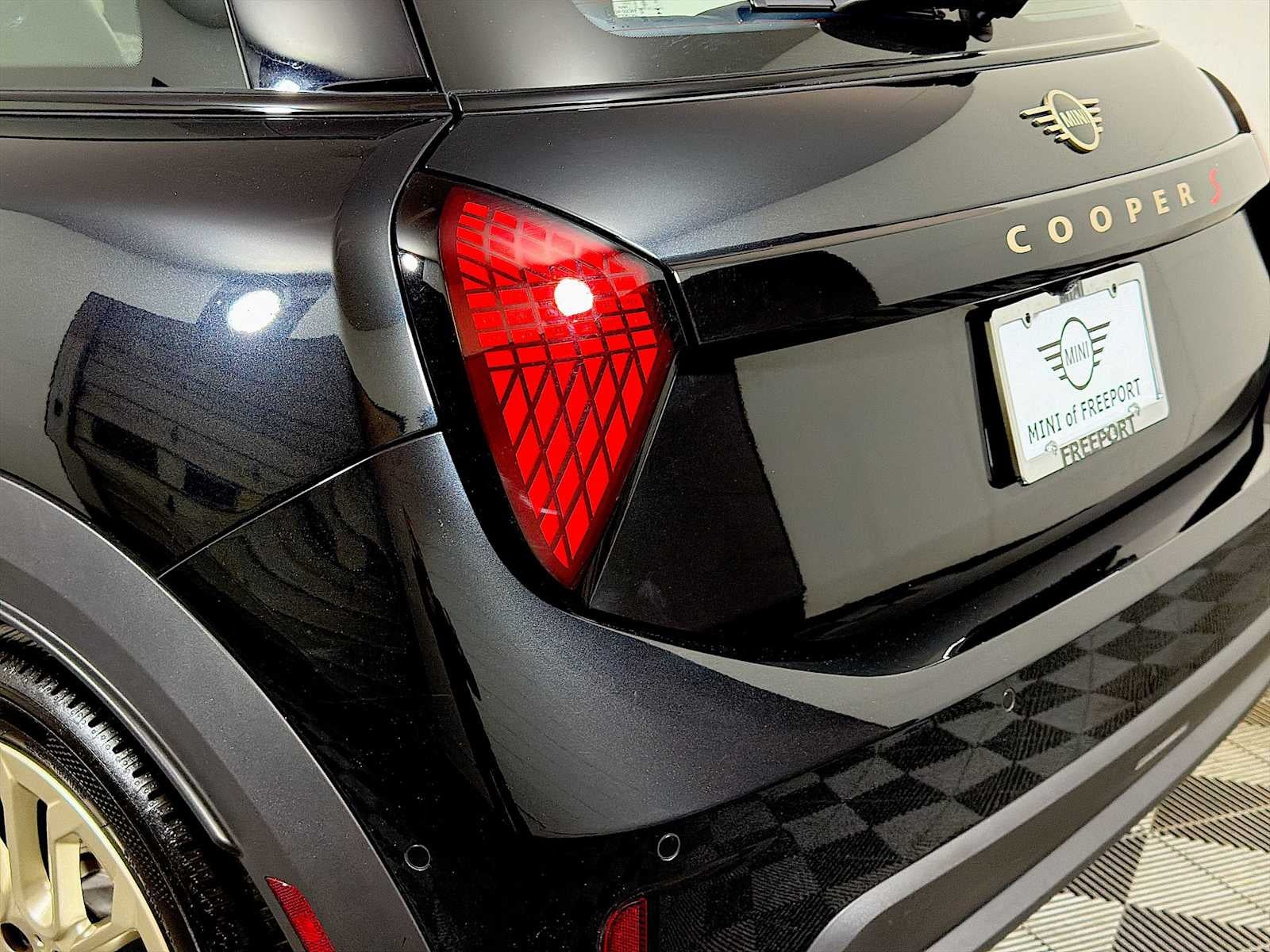 2025 MINI Hardtop 2 Door Cooper S FWD