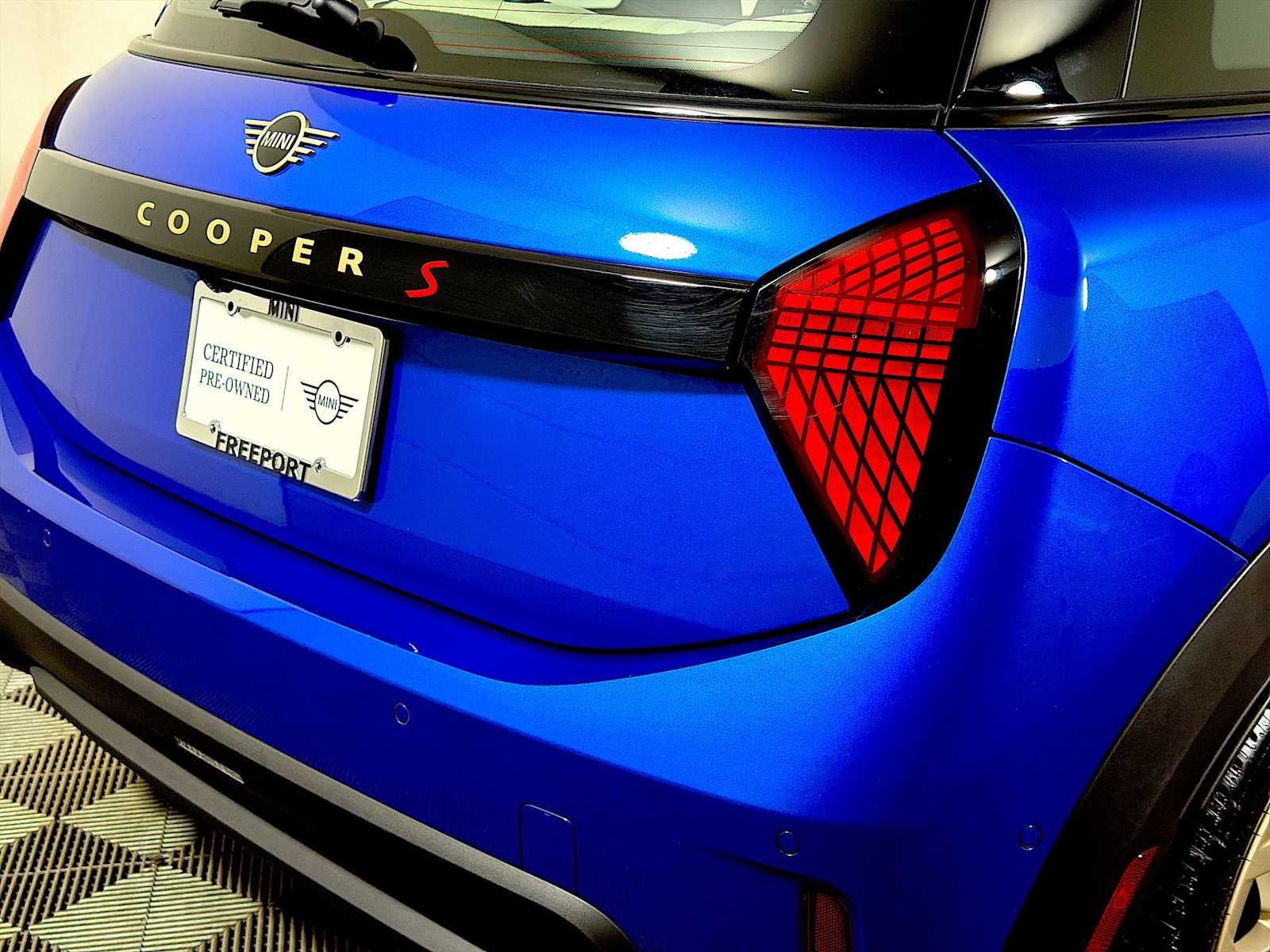 2025 MINI Hardtop 2 Door Cooper S FWD