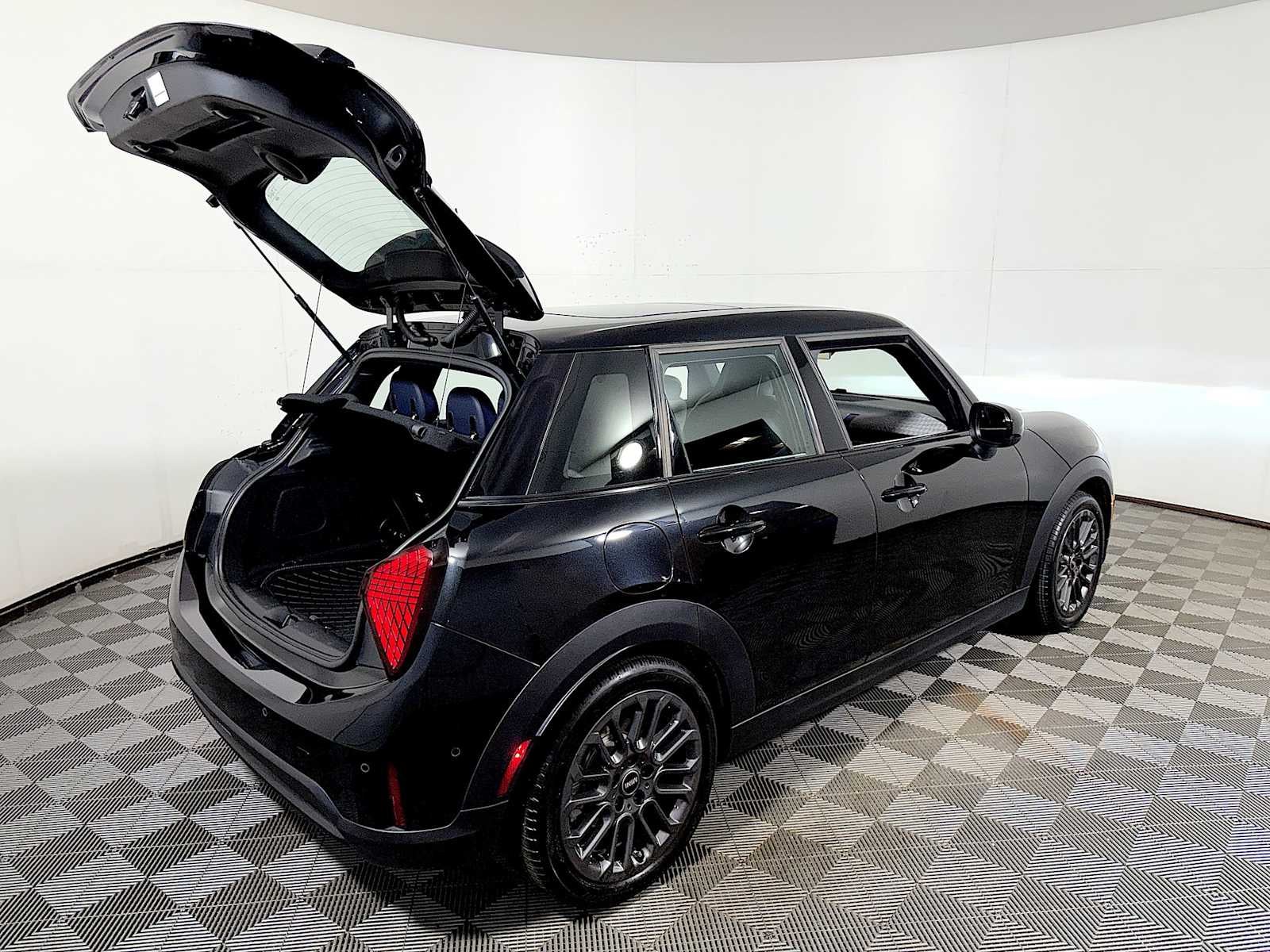 2026 MINI Hardtop 4 Door Cooper FWD
