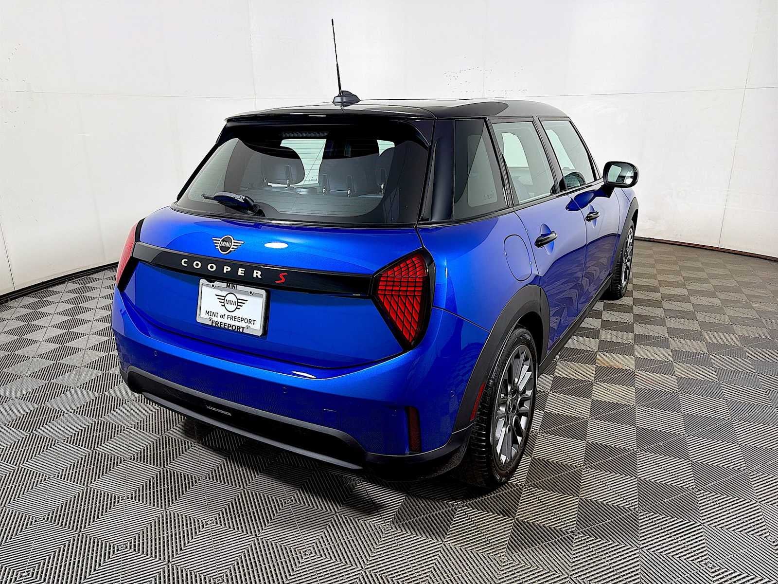 2025 MINI Hardtop 4 Door Cooper S FWD