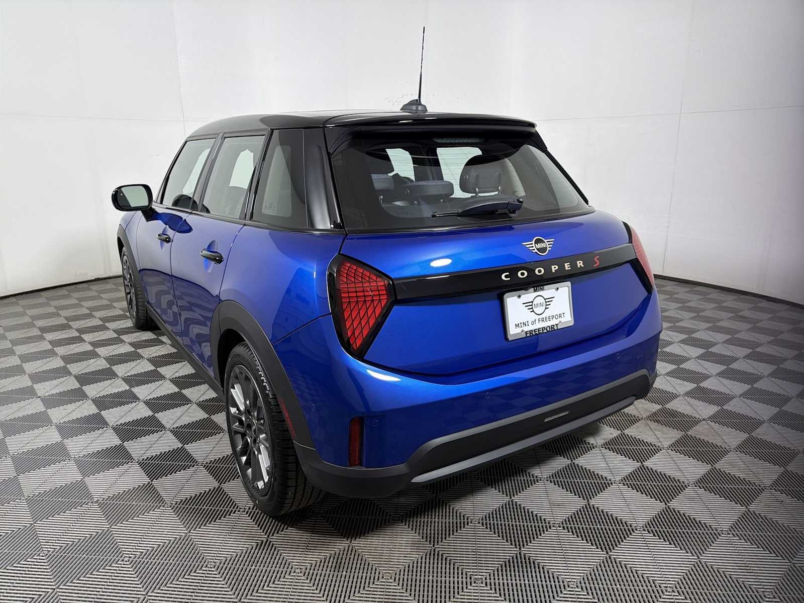 2025 MINI Hardtop 4 Door Cooper S FWD