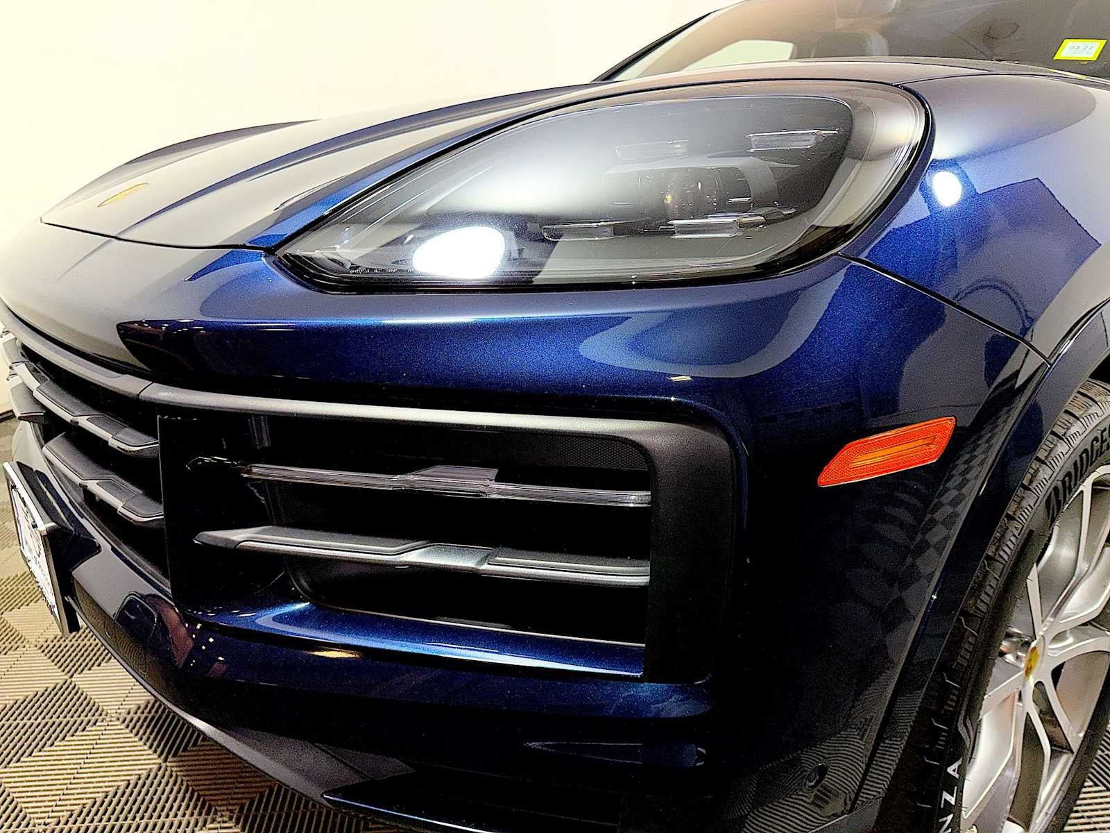 2024 Porsche Cayenne AWD