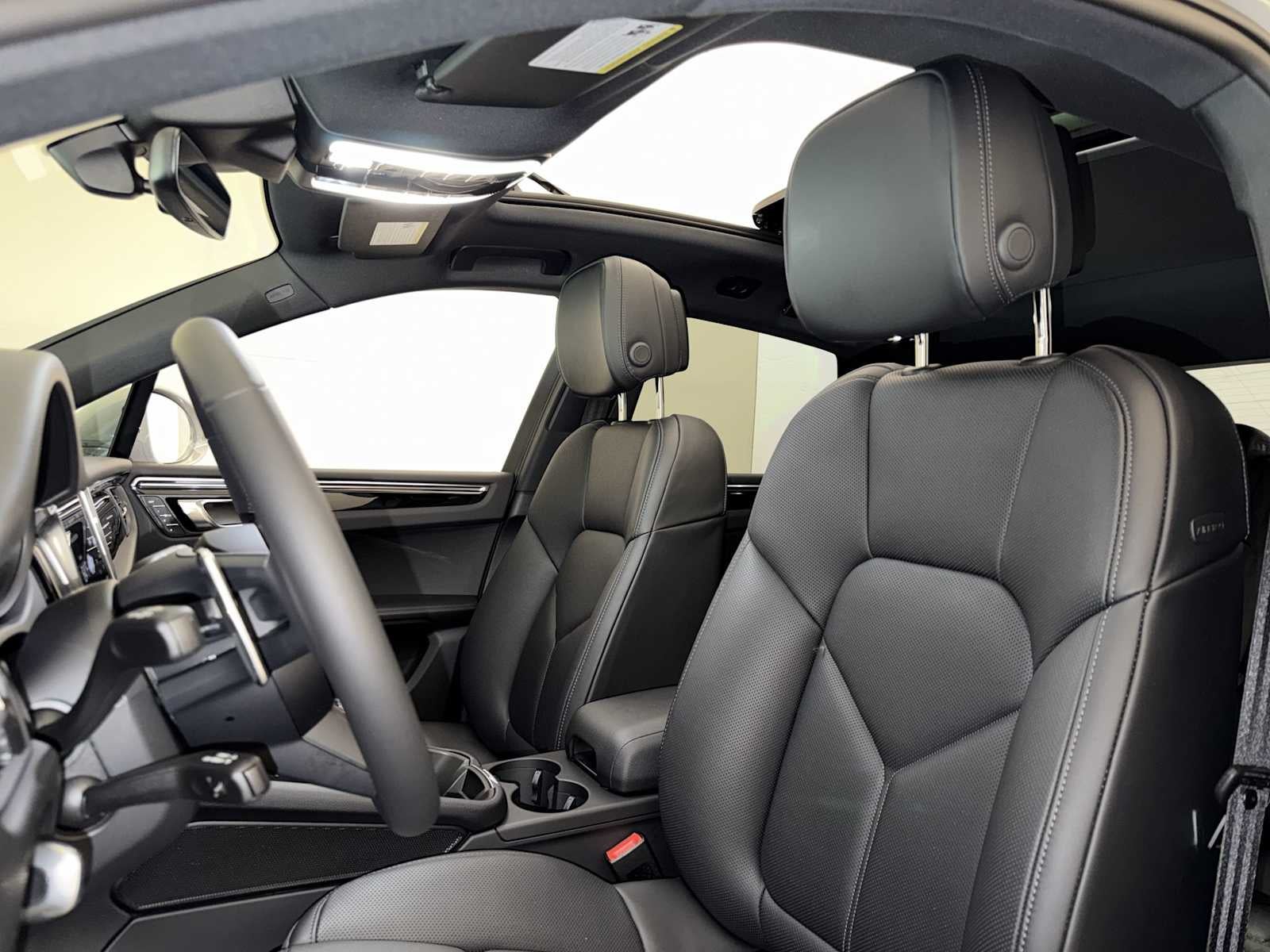 2026 Porsche Macan S AWD