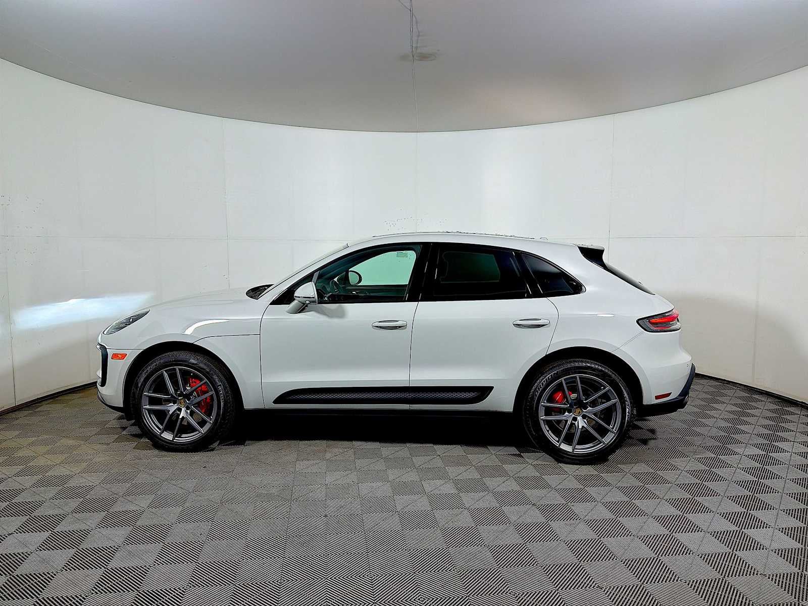 2026 Porsche Macan S AWD