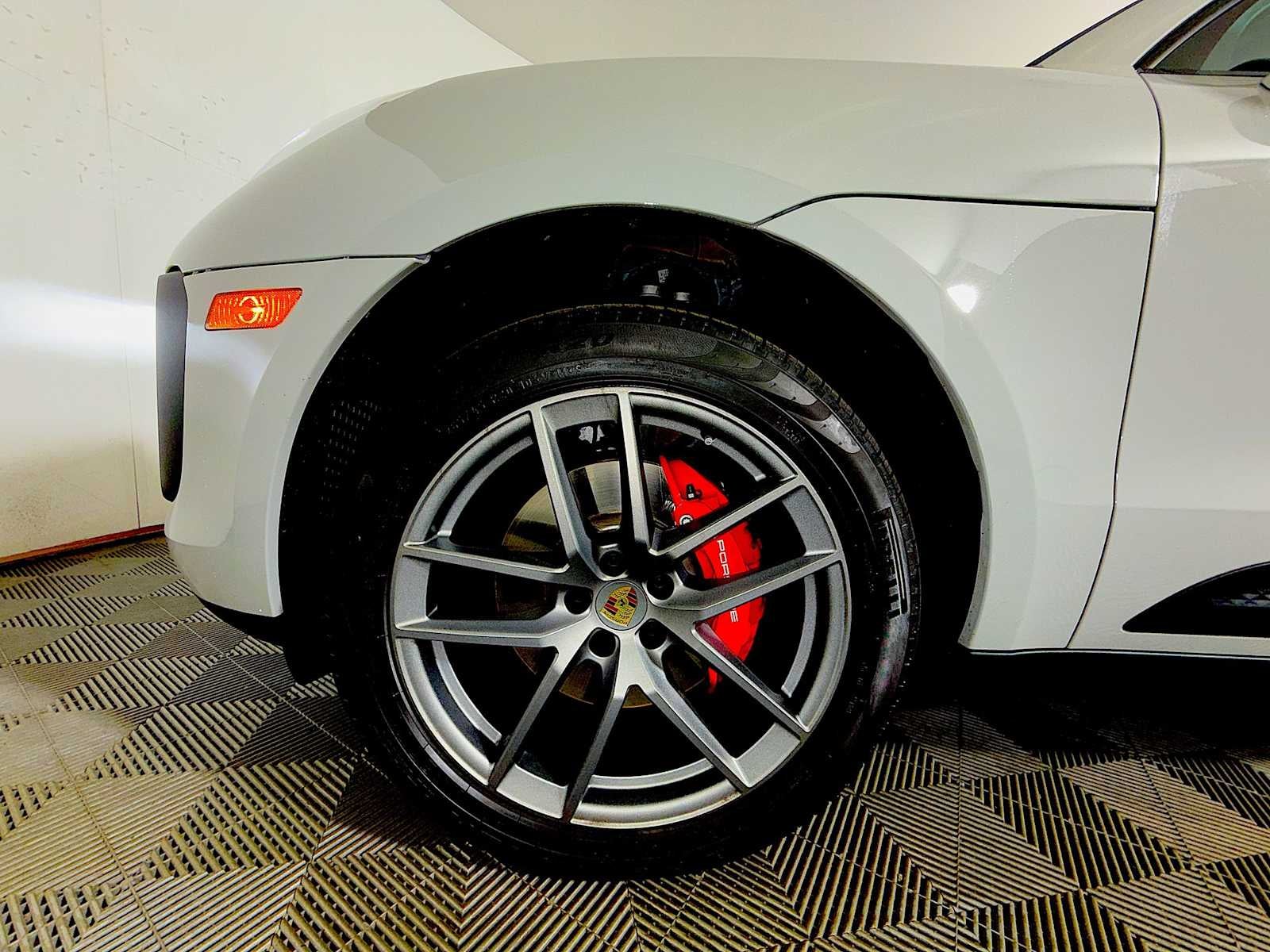 2026 Porsche Macan S AWD