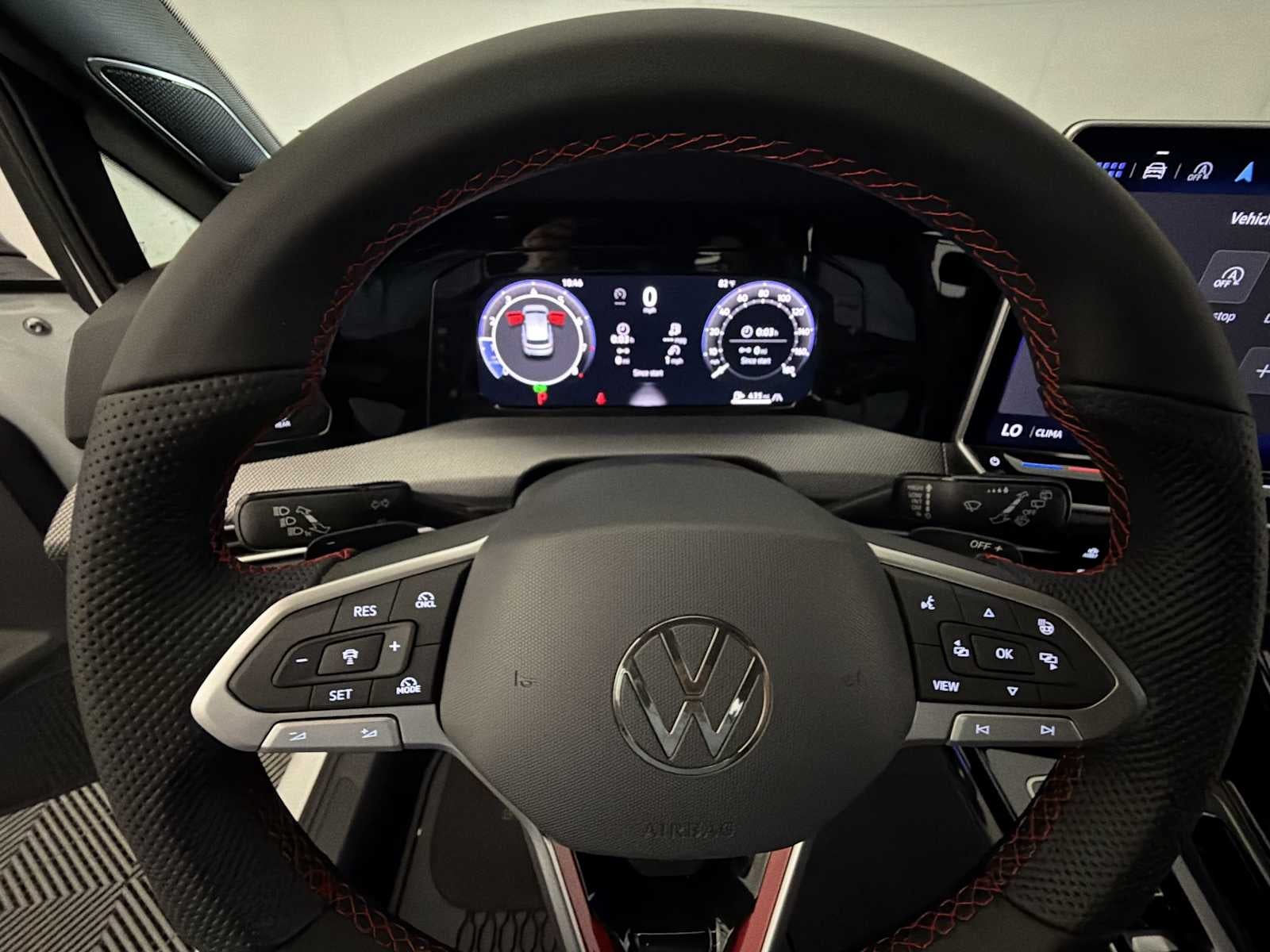 2026 Volkswagen Golf GTI 2.0T SE DSG