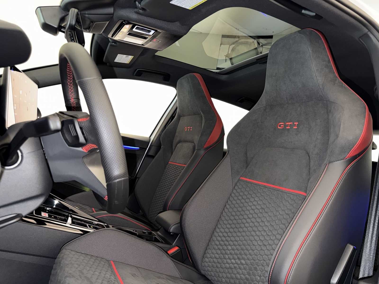 2026 Volkswagen Golf GTI 2.0T SE DSG
