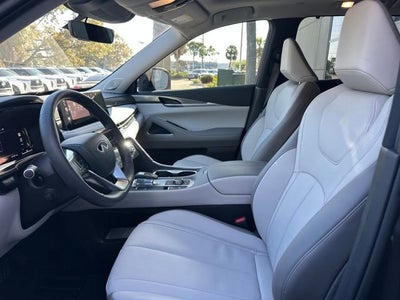 2026 INFINITI QX60 LUXE