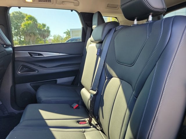 2026 INFINITI QX60 LUXE