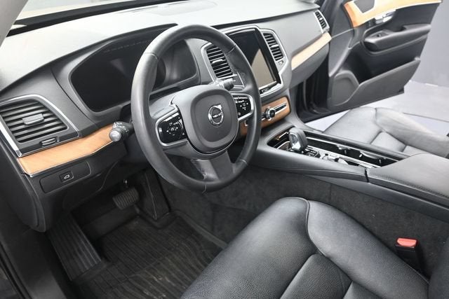2023 Volvo XC90 B6 Core