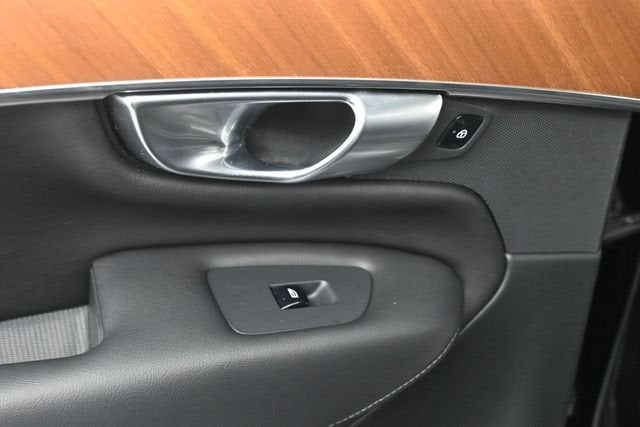 2023 Volvo XC90 B6 Core