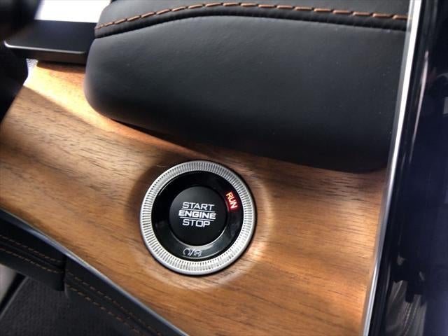 2022 Jeep Grand Cherokee Summit Reserve