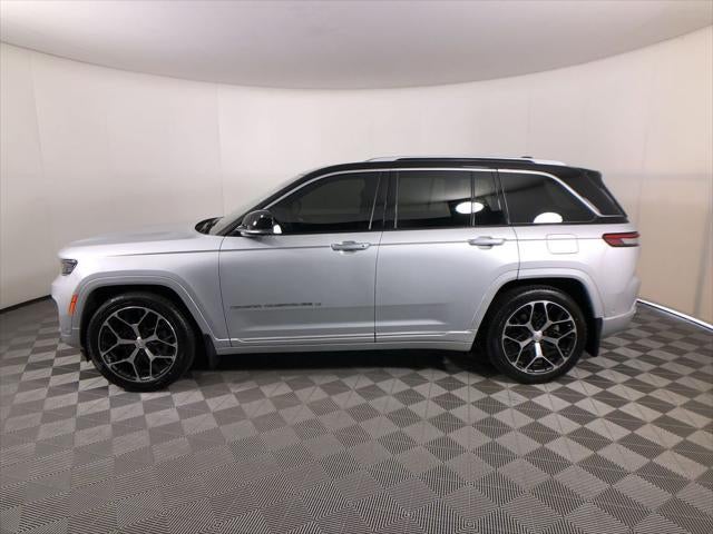 2022 Jeep Grand Cherokee Summit Reserve