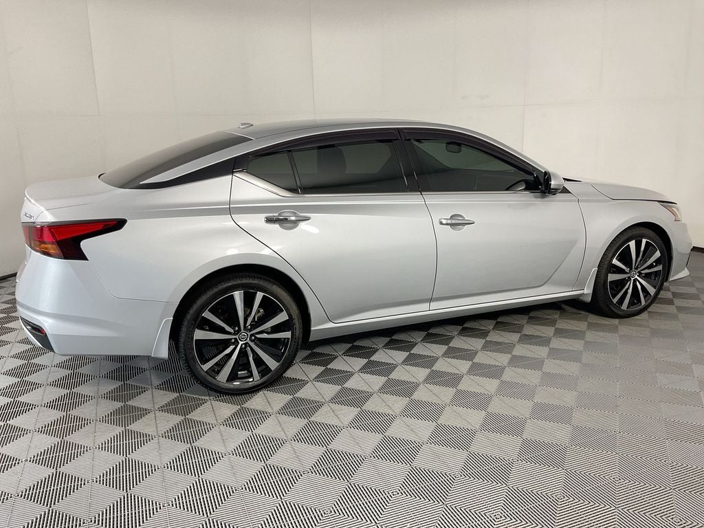 2021 Nissan Altima 2.5 Platinum