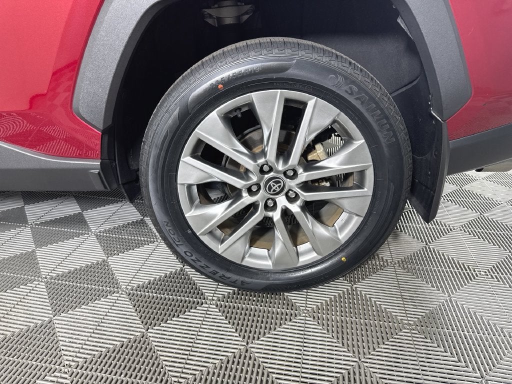 2024 Toyota RAV4 XLE Premium