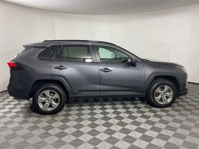 2022 Toyota RAV4 Hybrid LE