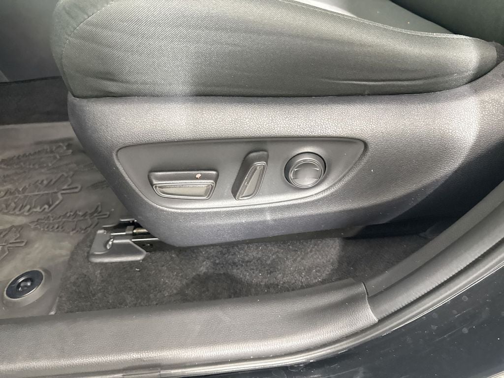 2025 Toyota RAV4 Hybrid Woodland Edition