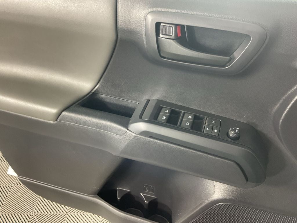 2022 Toyota Tacoma SR V6