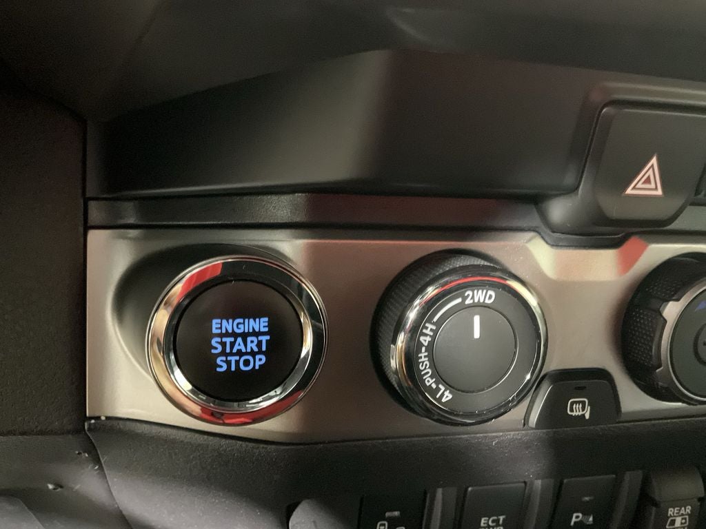 2023 Toyota Tacoma Limited V6