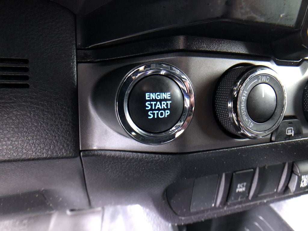 2023 Toyota Tacoma TRD Sport V6