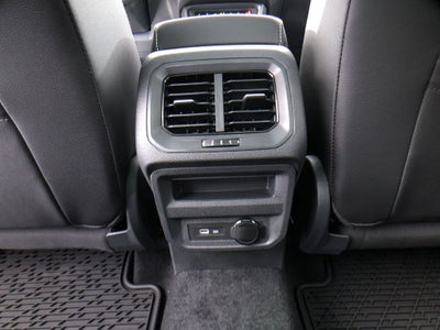 2024 Volkswagen Tiguan 2.0T SEL R-Line