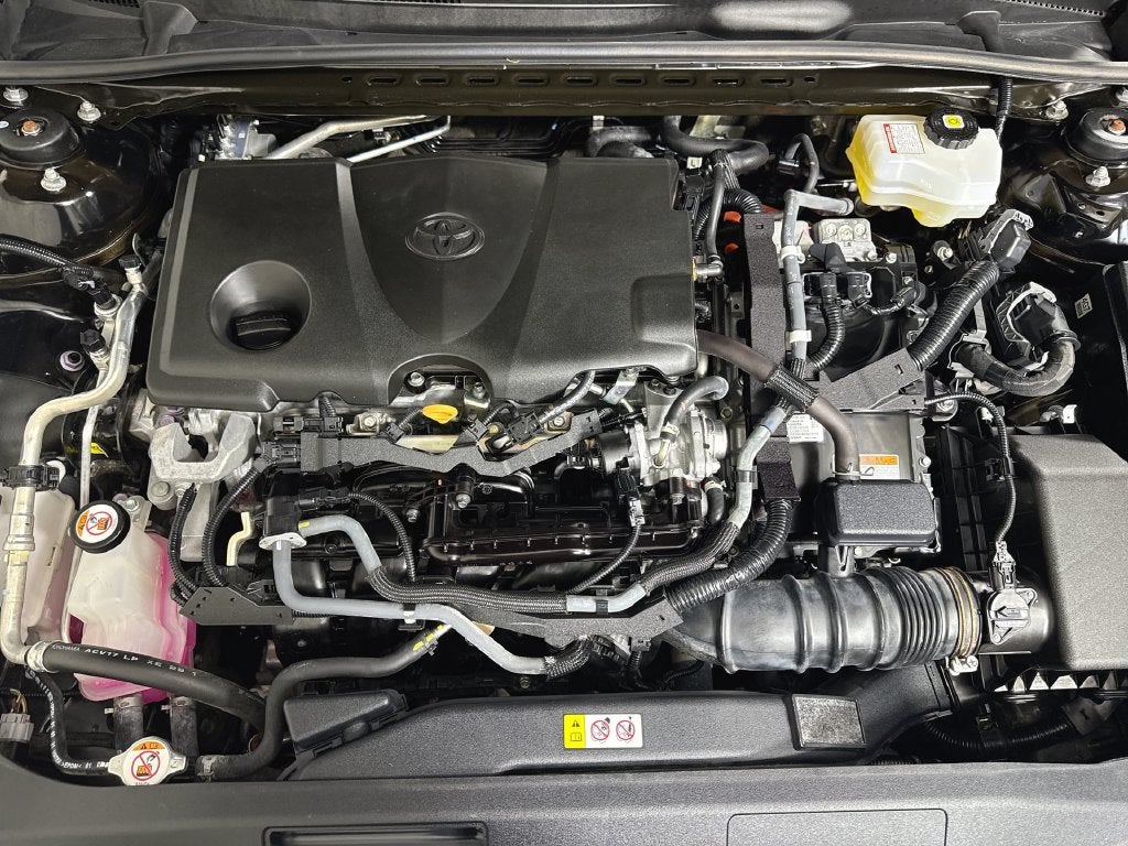 2022 Toyota Camry Hybrid LE