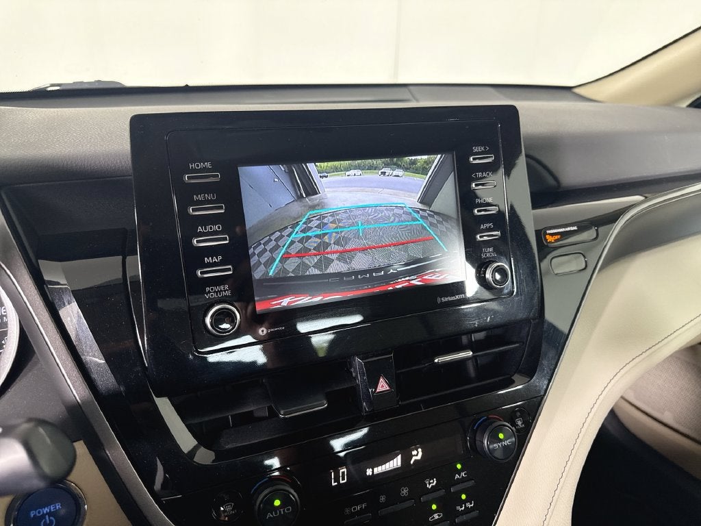 2022 Toyota Camry Hybrid LE