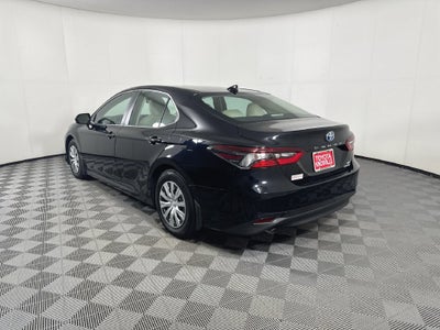2022 Toyota Camry Hybrid LE