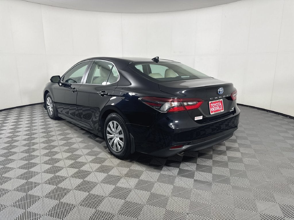 2022 Toyota Camry Hybrid LE
