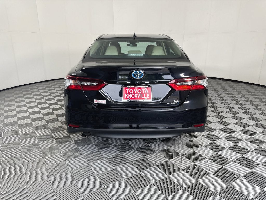 2022 Toyota Camry Hybrid LE