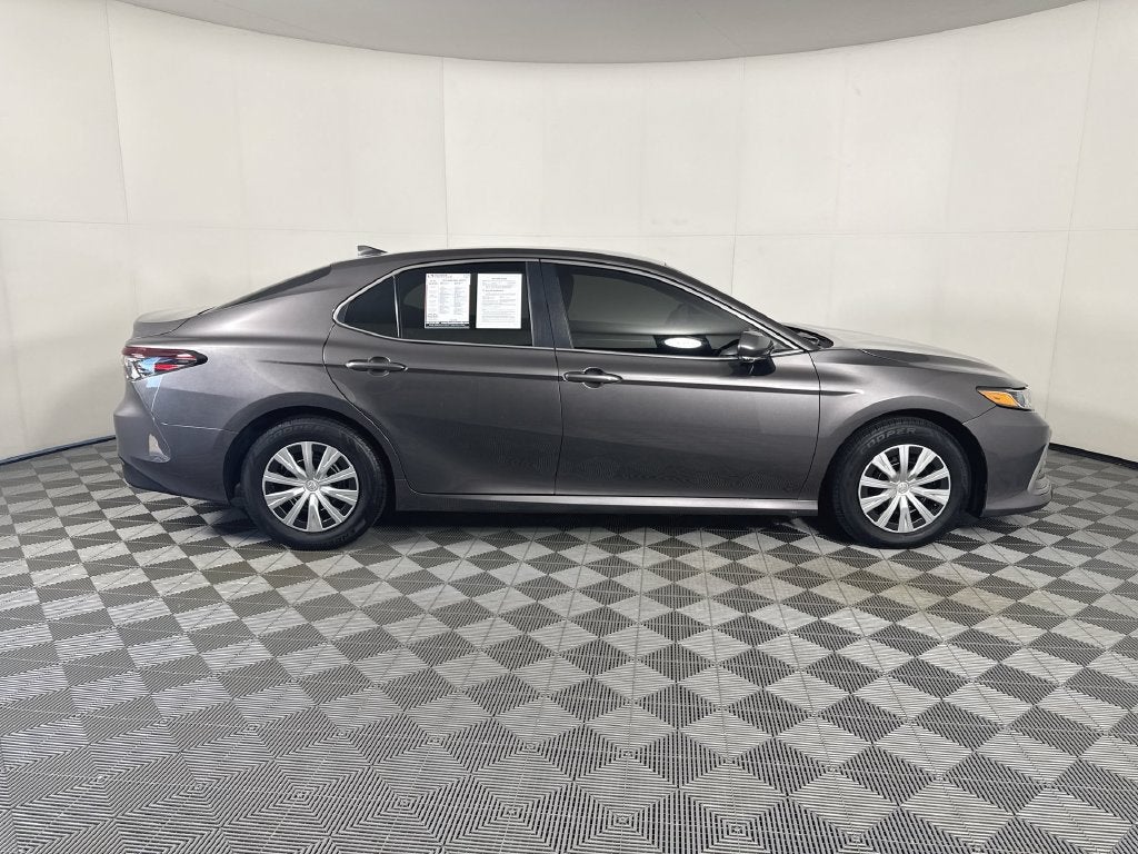 2023 Toyota Camry Hybrid LE