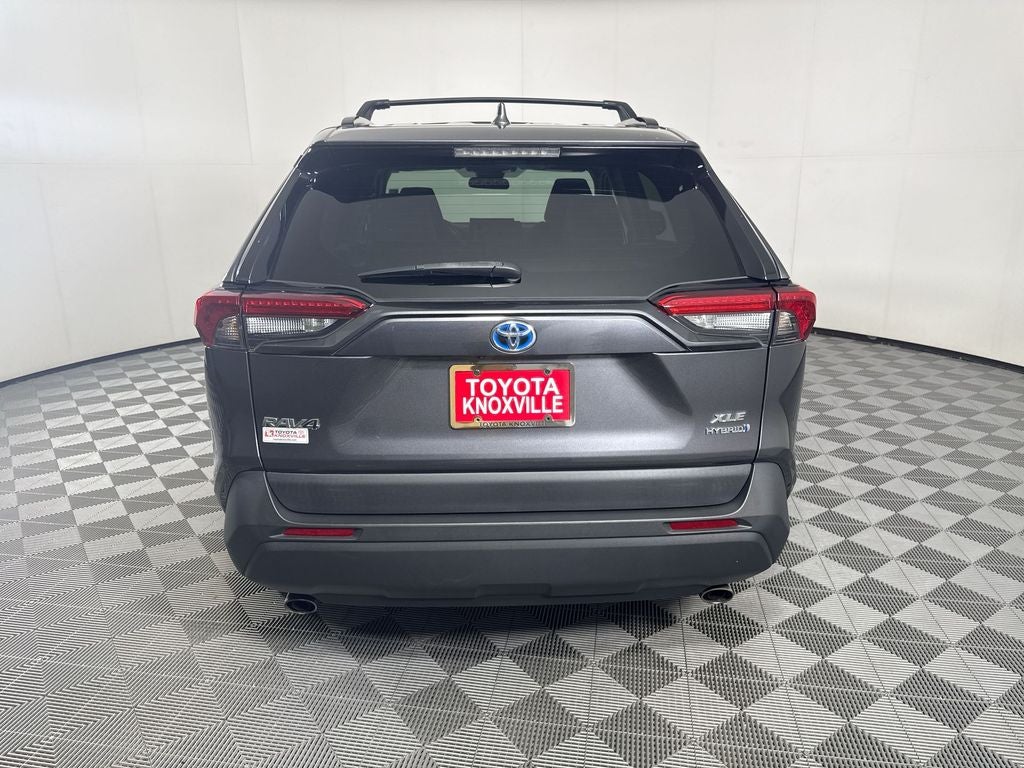 2022 Toyota RAV4 Hybrid XLE
