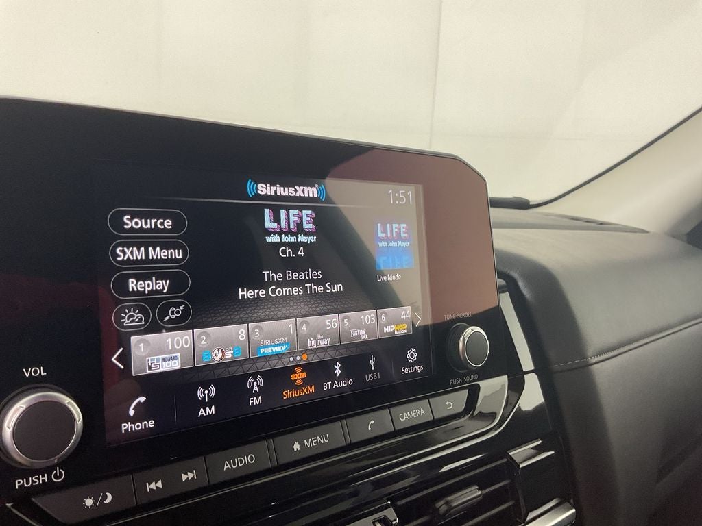 2024 Nissan Pathfinder SV