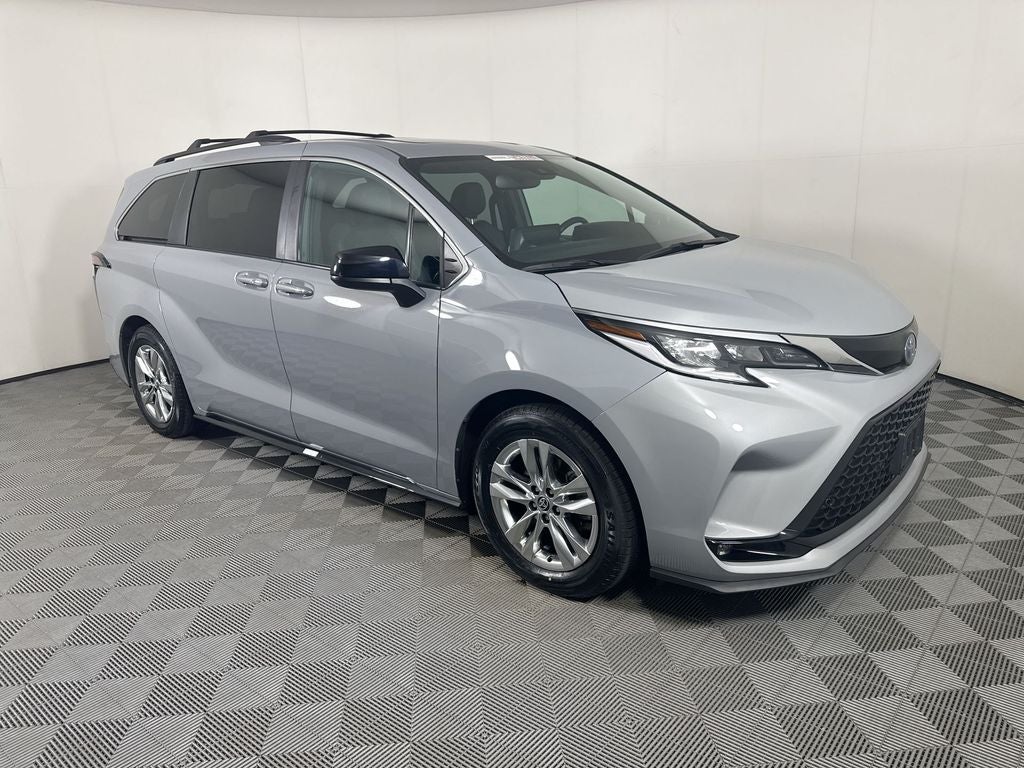 2024 Toyota Sienna XSE 7 Passenger