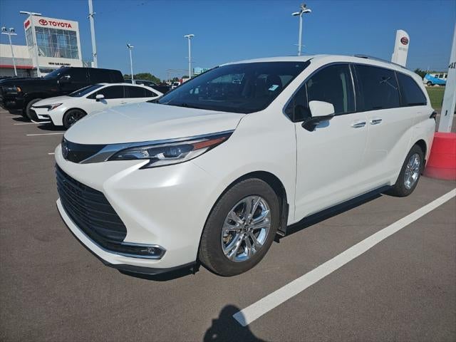 2022 Toyota Sienna Platinum 7 Passenger