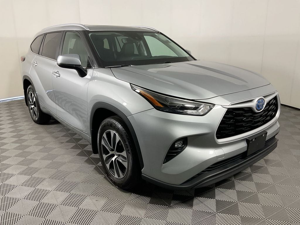 2024 Toyota Highlander Hybrid XLE