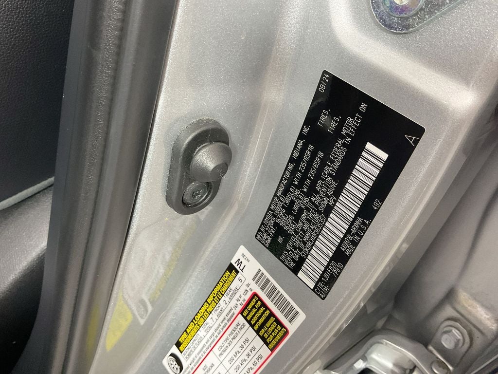 2024 Toyota Highlander Hybrid XLE