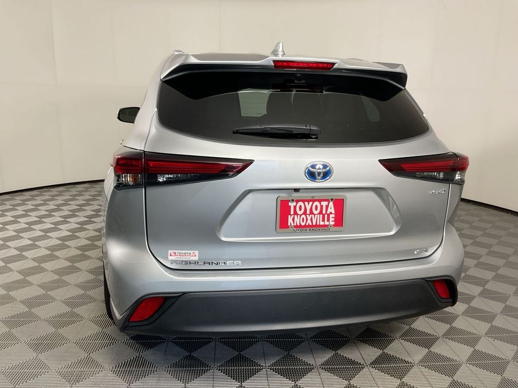2024 Toyota Highlander Hybrid XLE