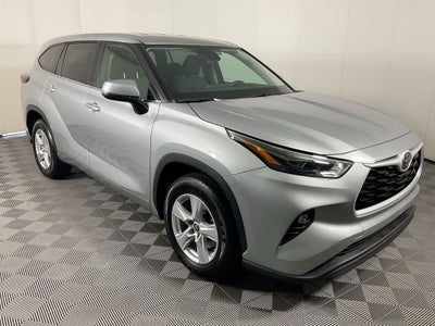 2024 Toyota Highlander LE