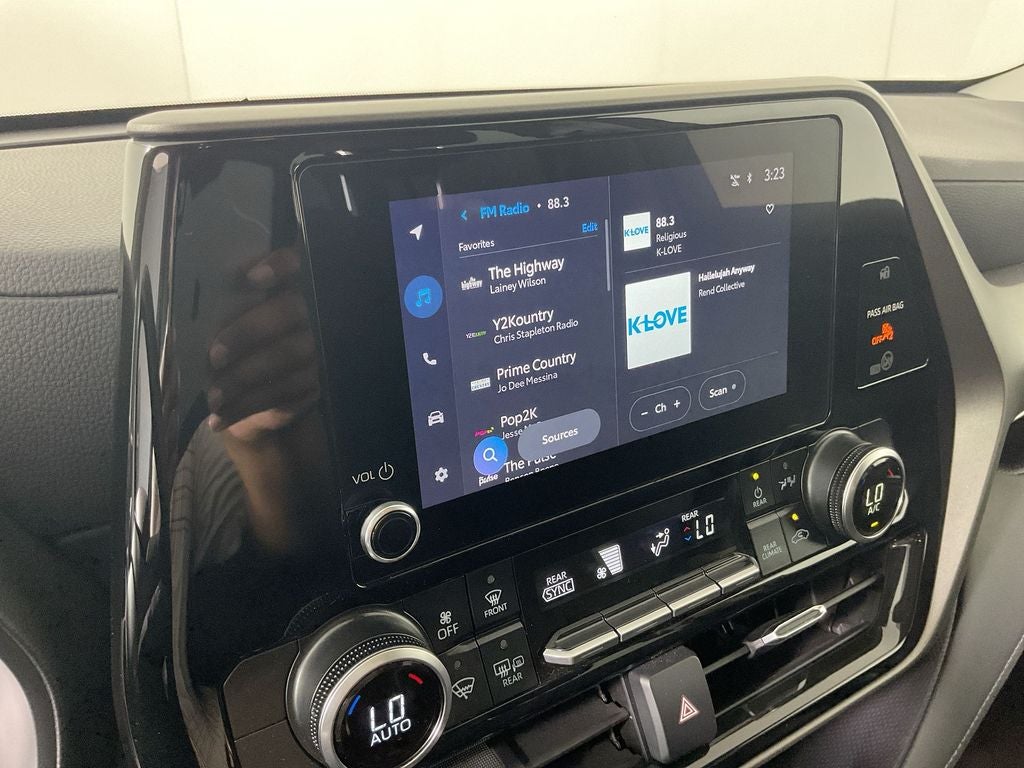 2025 Toyota Highlander LE