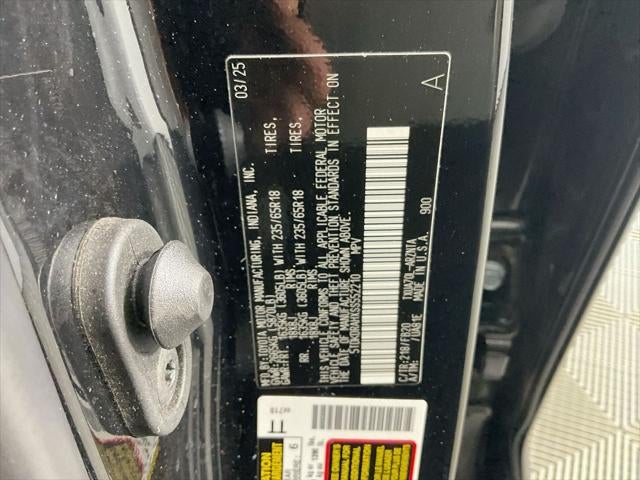 2025 Toyota Highlander LE