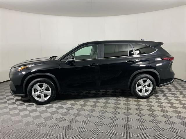 2025 Toyota Highlander LE