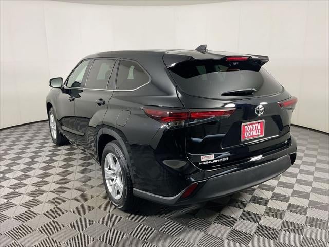 2025 Toyota Highlander LE
