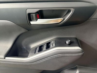 2025 Toyota Highlander XLE
