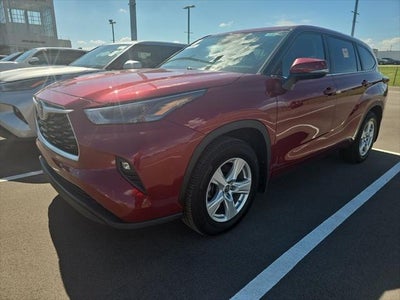 2024 Toyota Highlander LE