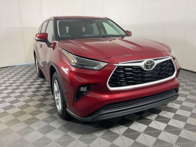 2024 Toyota Highlander LE