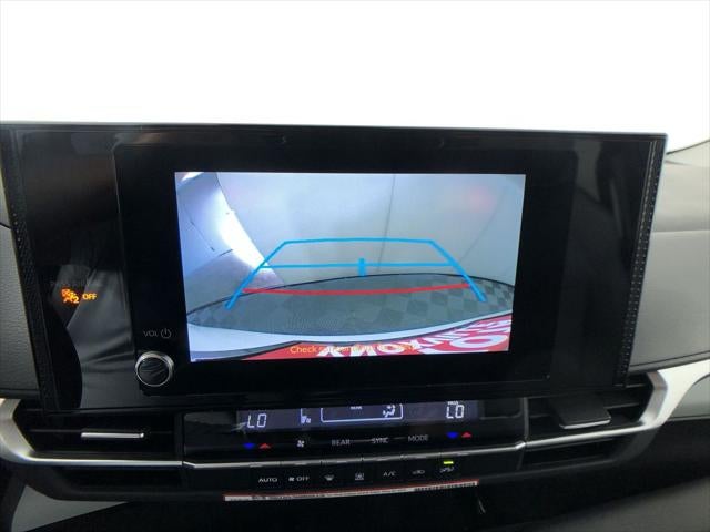 2026 Toyota Sienna LE 8 Passenger