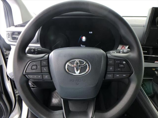2026 Toyota Sienna LE 8 Passenger
